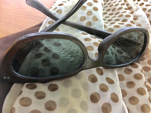 Vintage Celluloid Willson Cat Eye Sunglasses, 195… - image 2