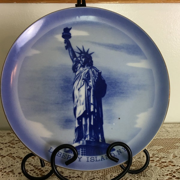 Statue of Liberty Commemorative Plate, 1970s