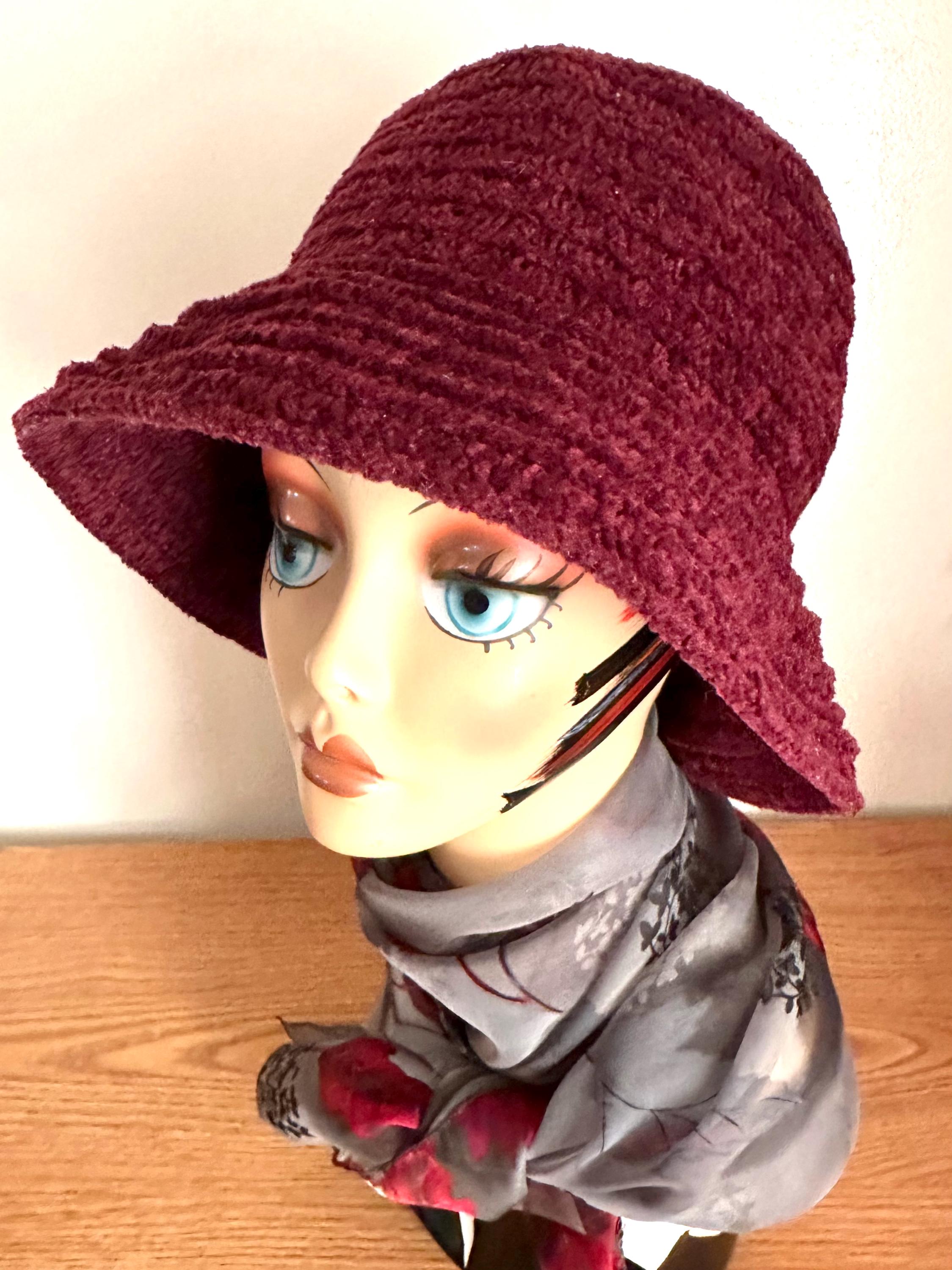 Betmar Vintage Knit Bucket Hat Made in Italy Fair Isle Black  display picture 2
