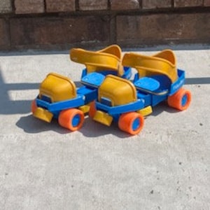 Vintage Fisher Price Roller Skates, 1-2-3 Grow With Me, 1984