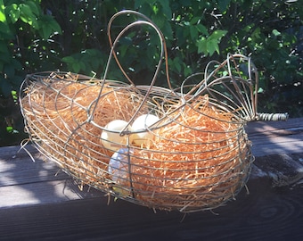 Large Vintage Wire Chicken/Egg Basket, 1950s