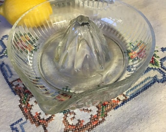 Vintage Pressed Glass Reamer, 1940s