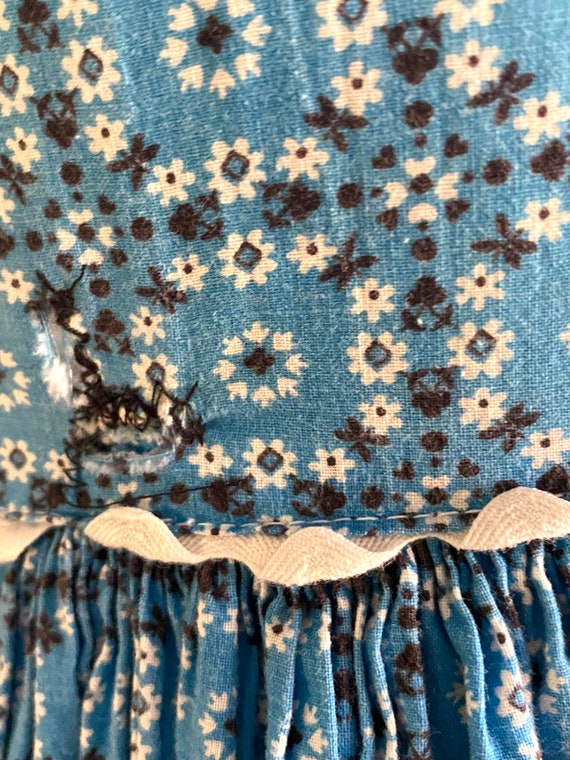 Vintage Blue Calico Prairie Dress, Size M - image 9