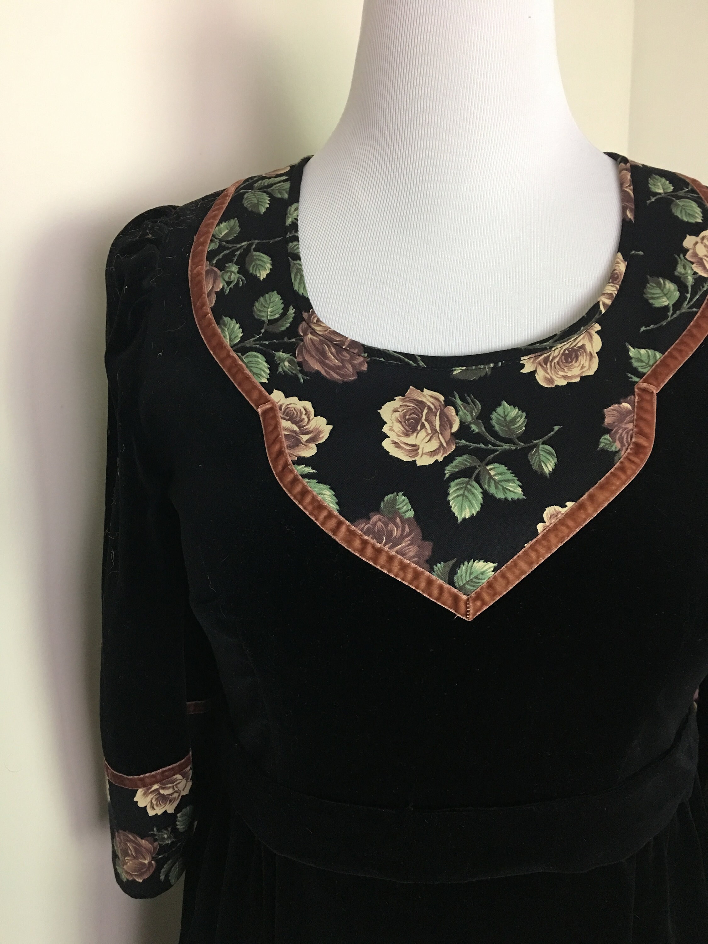 Vintage Pacell Black Velvet Scandinavian Dress Size 18 - Etsy