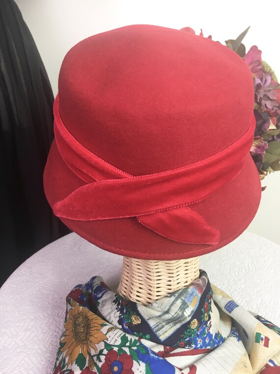 Vintage Red Wool Bucket Hat by Glenover of NY - Gem display picture 2