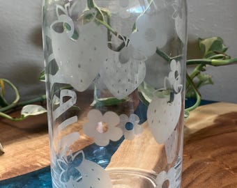 Etched Can Glass- STRAWBERRY, fruit all over- iced coffee glass