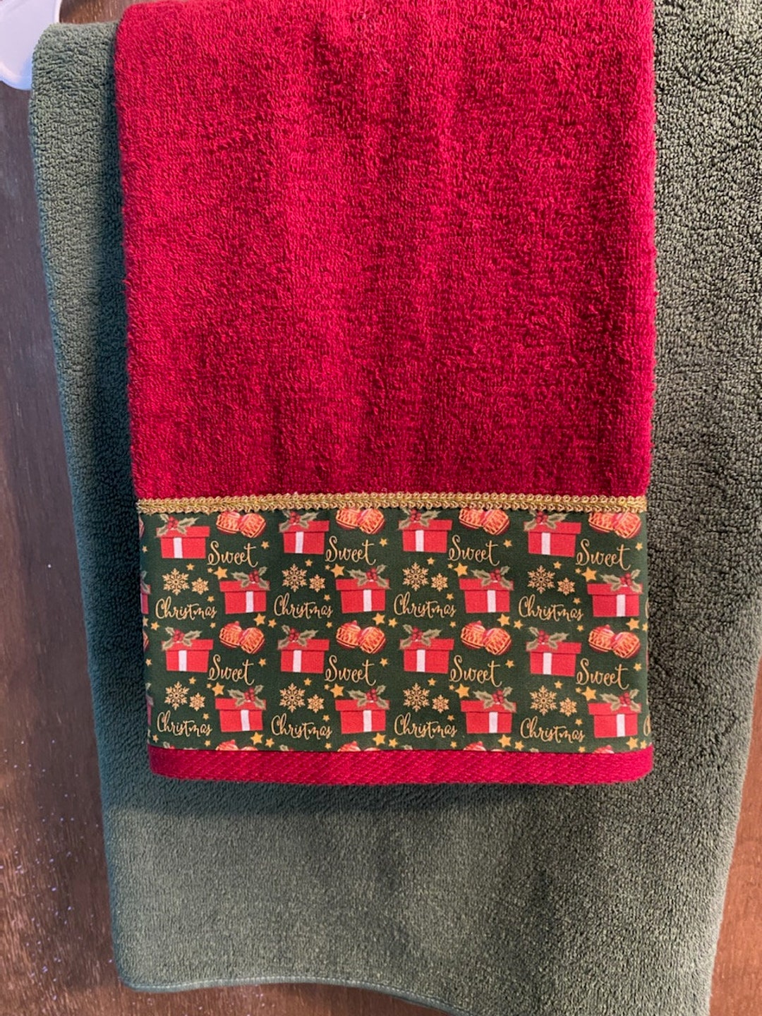 Decorative Holiday Bath Towel Set Christmas Red Green Gold Etsy