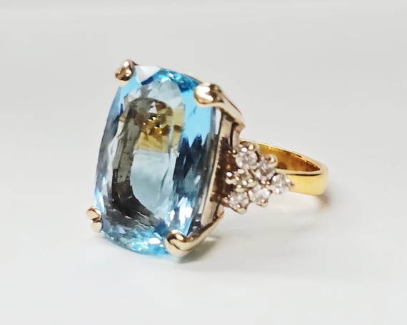 SALE!!! 18k DROP DEAD 17.75ct Aquamarine & Diamond Two Tone Ring Free Shipping