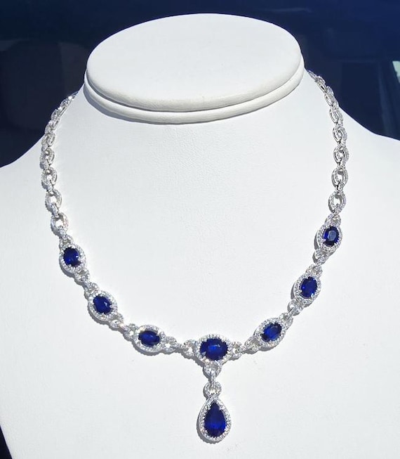 Gorgeous 18kw Fine Sapphire & Diamond Necklace