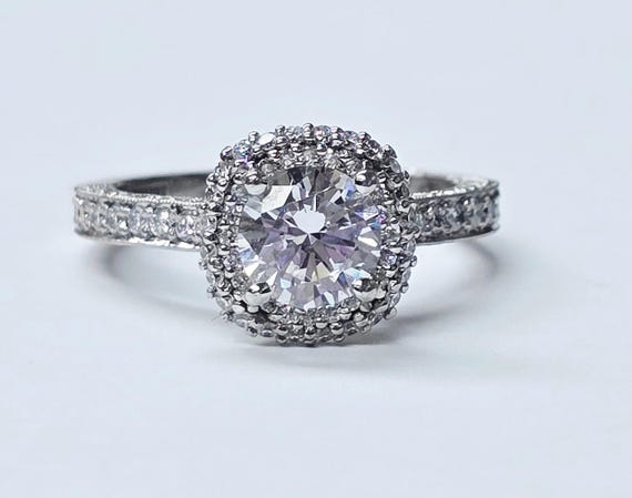 TACORI 18k White Gold Diamond Mounting for your Stone