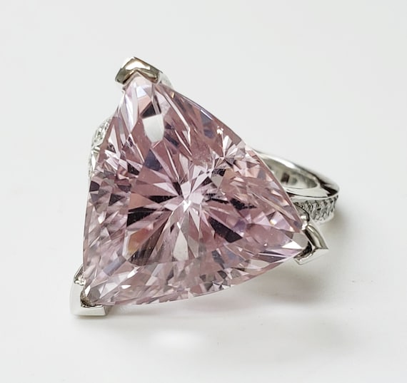 SALE!!! Gorgeous BABY PINK 13.11ct Kunzite and Diamond Statement Ring w/Free shipping!