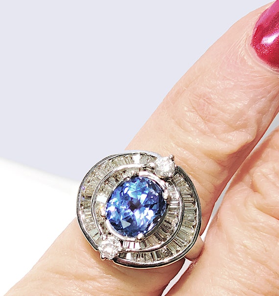 SALE!!! 18k White Gold Beautiful Ceylon Light Blue 2.54ct Sapphire & 2ctw Diamond Ring