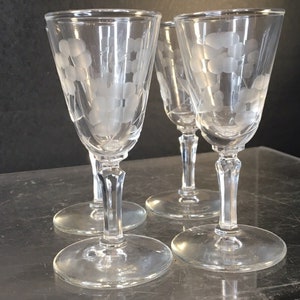 4 Vintage Crystal Clear Optic Stemmed Cordial Liqueur Glasses Etched Floral