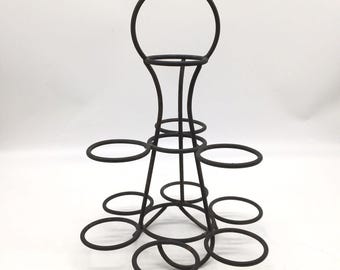 Vintage svart smidesjärn 3-nivåer äppelträdsställ mittpunkt Caddy Cupcake