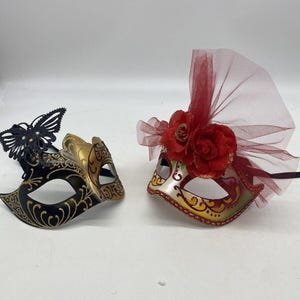 2 Hand Painted Venetian Masquerade Mask Made in Italy Black Gold Butterfly Red