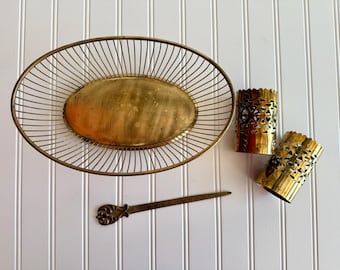 Assorted brass items
