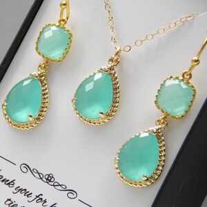 Conjunto de brinco e colar verde menta Aqua, conjunto de colar e brinco conjunto de joias de casamento turquesa espuma do mar, conjunto de joias de dama de honra com preenchimento de ouro