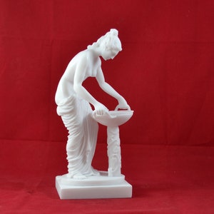 ヘスティア家の女神ギリシャ像フィギュア新品23cm9インチ