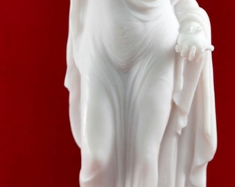 Hera, Juno goddess of women and marriage greek mythology statue