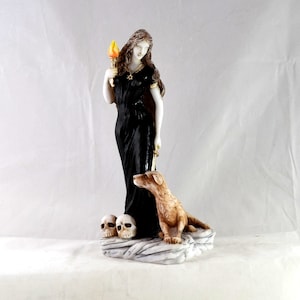 Hecate Magic Witch Goddess Hekate Colour  statue  19cm 7,5 inches