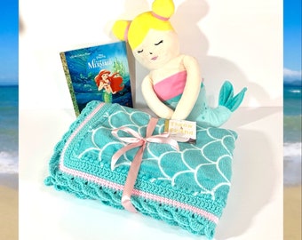 Conjunto de manta de bebé tejida a crochet con forma de sirena