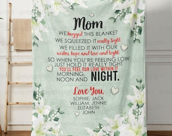 Custom Elegant Mom Birth Flower Blanket, Far Away Family Member Throw, Mother's Day Sentimental Gift For Mom, Floral Women Bed Decor, NVA900
