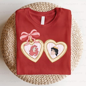 Disney Princess Ariel & Eric Valentines Shirt, Little Mermaid Heart Locket Shirt, Disney Valentine's Bows Shirt, Disney Family Trip, MYD287 bild 3