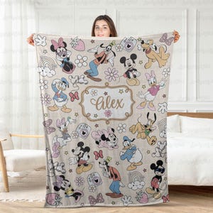 Custom Xmas Disney Blanket With Mickey And Friends, Cute Mickey Mouse Blanket, Cozy Magic Kingdom Decor, Disneyland Birthday Gift, THA316-5 bild 2