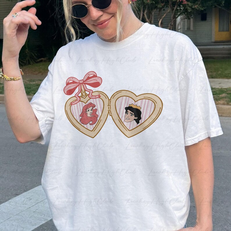 Disney Princess Ariel & Eric Valentines Shirt, Little Mermaid Heart Locket Shirt, Disney Valentine's Bows Shirt, Disney Family Trip, MYD287 bild 2