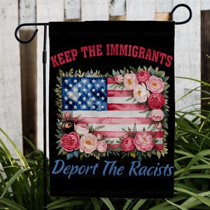 Houd de vlag van de immigranten, deporteer de vlag van de racisten, afschaffing ijsimmigratievlag, politiek anti-troefdecor, menselijk teken immigratie, MYJ055