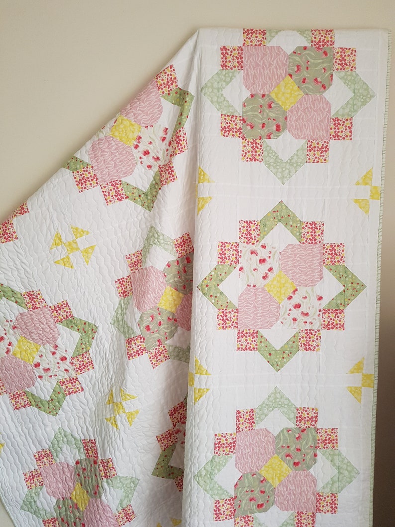 Summer Quilt Pattern by Lilabelle Lane Creations BIG Blocks