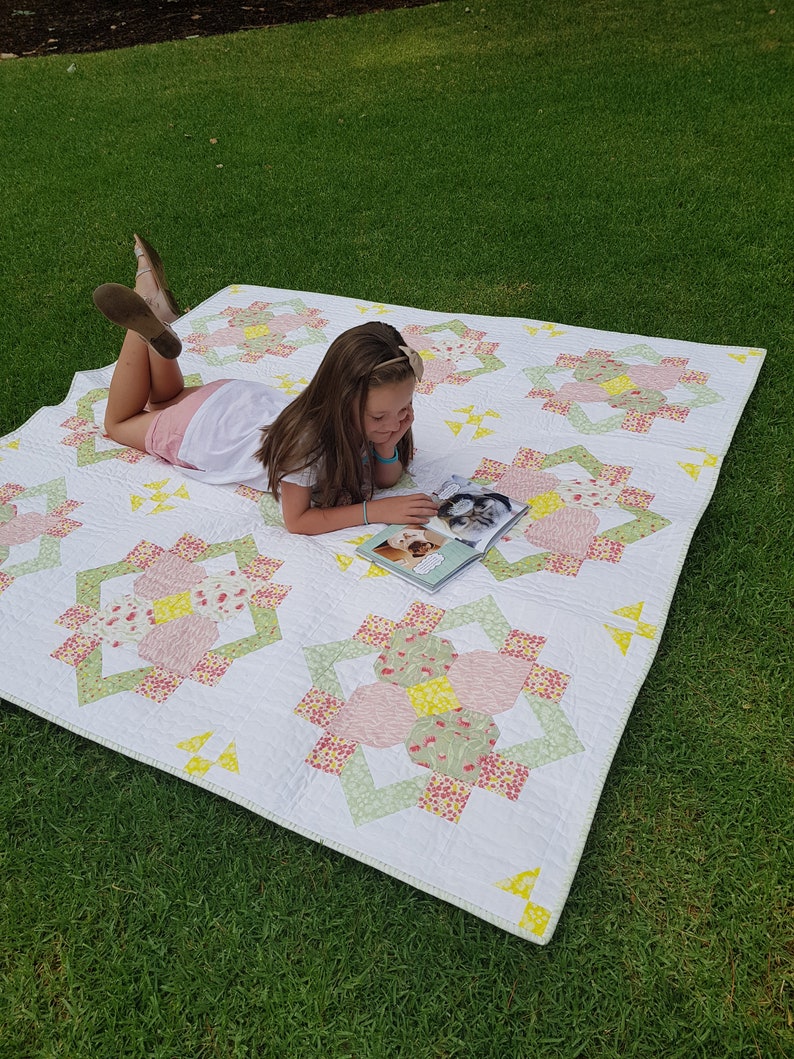 Summer Quilt Pattern by Lilabelle Lane Creations BIG Blocks | Etsy