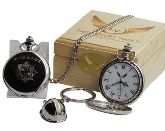 Reloj de bolsillo plateado de bombero del Reino Unido y llavero con casco Estuche de regalo de madera con parte posterior grabada personalizada Estuche Regalo de lujo para bomberos Servicio de bomberos