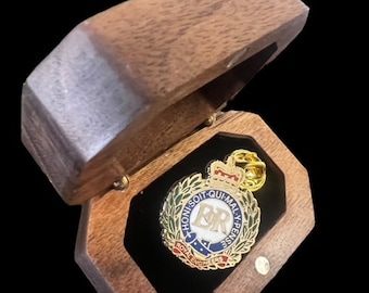 Royal Engineers Lapel Pin 24k Gold Coated RE Crest Crested Badge British Army Military Gifts for Recruits Passing out Serving Forces Gifts