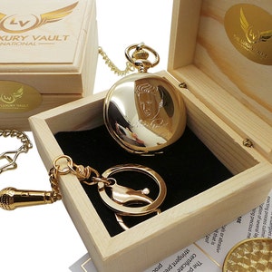Reloj de bolsillo recubierto de oro de 24 quilates y llavero con micrófono, grabado personalizado y firmado por Elvis Presley, caja de regalo de madera, grabado gratuito en la parte posterior