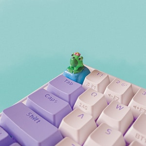 Flower Froggy Keycap | Artisan Keycap For Mechanical Keyboard | Handmade with Polymer Clay | Cherry MX Profile | Him & Her Gifts |