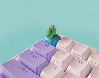 Flower Froggy Keycap | Artisan Keycap For Mechanical Keyboard | Handmade with Polymer Clay | Cherry MX Profile | Him & Her Gifts |