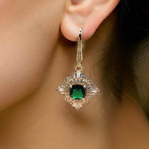 18k gold plated Emerald art deco earrings, Green art deco earrings, Emerald Statement necklace, Gatsby earrings, 1920s earrings, Art nouveau