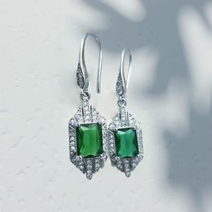 Emerald Art deco earrings, silver jewelry set, green earrings and necklace, Crystal earrings, Bridesmaid earrings, 1920s Gatsby Art nouveau