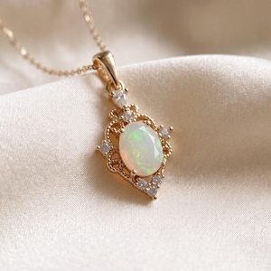 Halskette aus äthiopischem Opal, 18 Karat vergoldeter Anhänger im Antik-Stil mit filigranem Muster, Brautschmuck, Hochzeitsgeschenk für Braut, Ehefrau und Mutter