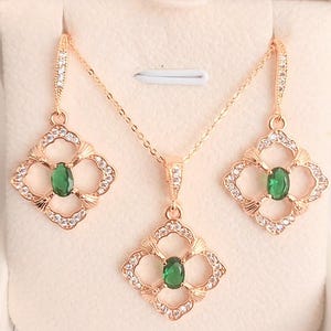 18k gold plated Art deco emerald jewelry, 1920s earrings, Bridesmaid jewelry set, green stone art deco earrings, Emerald art deco earrings