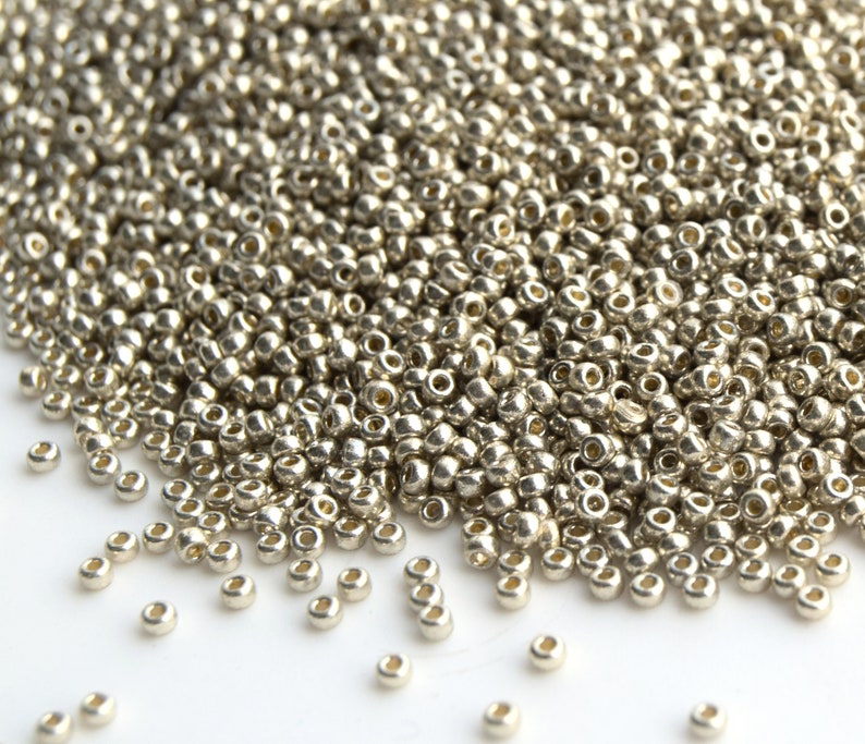 Japanese Seed Beads Silver Seed Beads Miyuki 150 RR-4201 duracoat galvanized silver