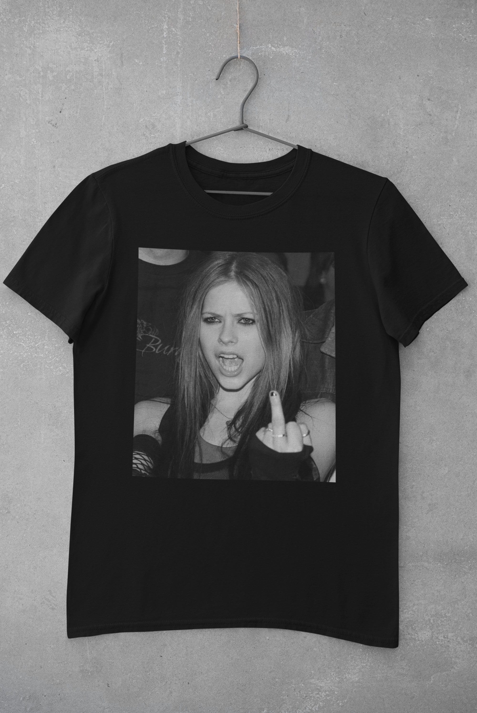 Discover Avril Lavigne Sängerin Vintage T-Shirt