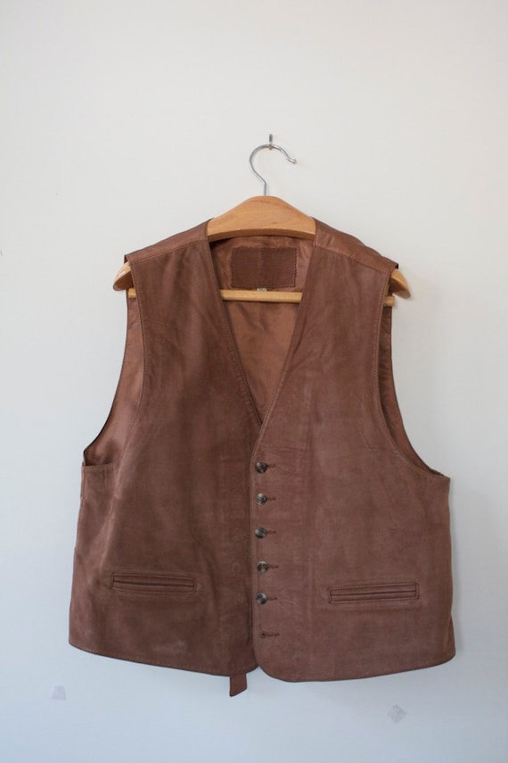 Roundtree and Yorke Brown Suede Leather Vest