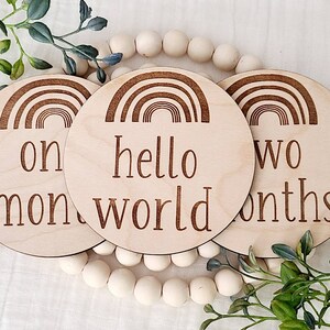 Jalon mensuel pour bébé arc-en-ciel, Cartes en bois pour bébé, Panneaux en bois gravés au laser, Souvenir de bébé, Idée cadeau baby shower, Accessoire photo pour bébé