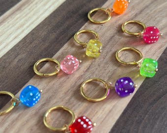 Dice Stitch Markers For Knitting, Set of 8 colorful Place Markers, Cute Knitting Accessories, Gifts for knitters
