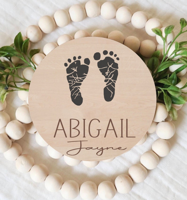 Baby Foot Print Sign, Foot Print Ready, Engraved Birth Announcement Sign, Baby Feet, New Baby Gift, Personalized Name Sign bild 1