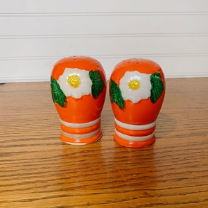 Mid Century Vintage Hand Painted Flower Design Salt and Pepper Shakers