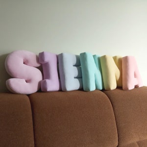 Almohadas con letras de terciopelo para fiesta de baby shower • Letras de pared acolchadas • Personalizables con nombres como regalo de inauguración de la casa • Cojín con el alfabeto