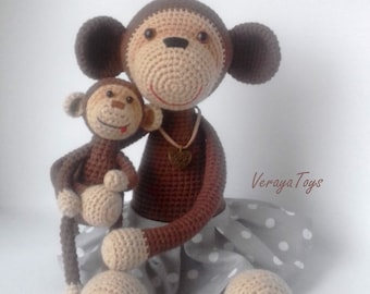 Handmade Crochet Monkey with Baby: Stuffed Amigurumi Toy